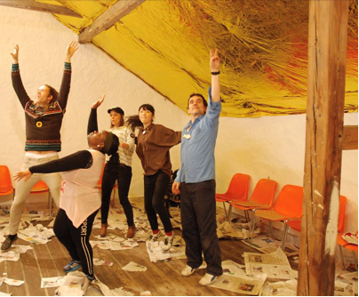 TeilnehmerInnen des Arbeitslosenballetts bei den Proben